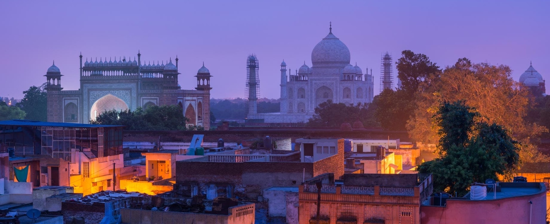A view of the Taj Mahal at dusk